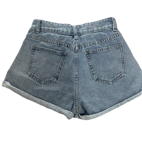HIGH WAISTED DISTRESSED JEANS SHORTS IN MEDIUM SIZE waist 26 inches - Picture 4 of 6